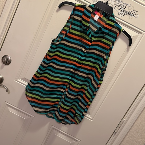 Catch My I -Striped button up sheer polyester sleeveless top / Size L /L-50 - Picture 2 of 7